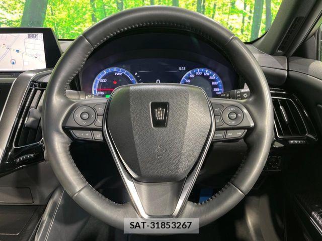Toyota CROWN SEDAN 2018-06 8658584-10
