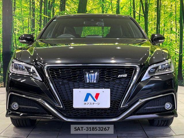 Toyota CROWN SEDAN 2018-06 8658584-13