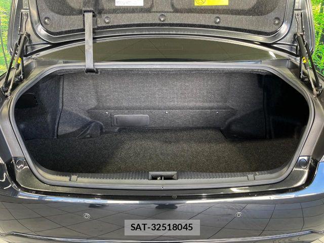 Toyota CROWN SEDAN 2014-09 8658585-9