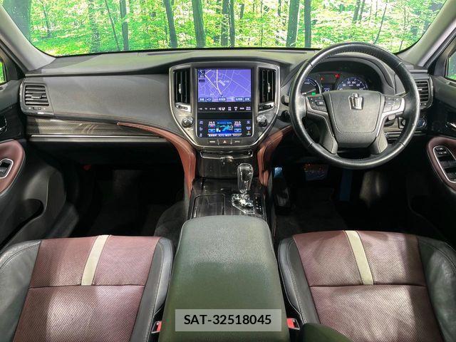 Toyota CROWN SEDAN 2014-09 8658585-1