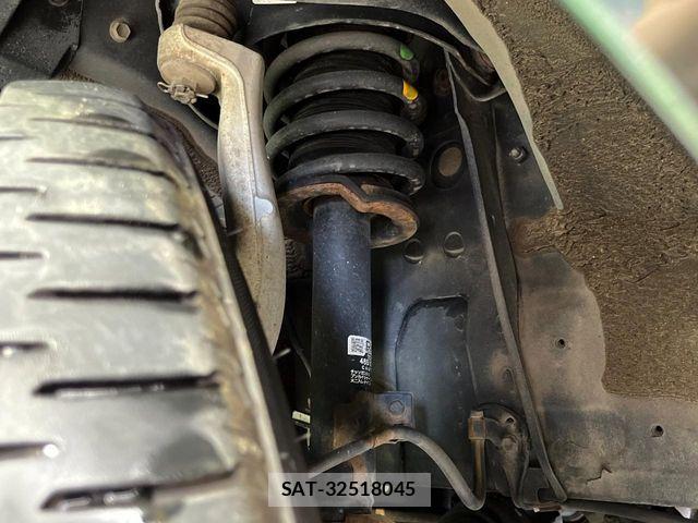Toyota CROWN SEDAN 2014-09 8658585-19