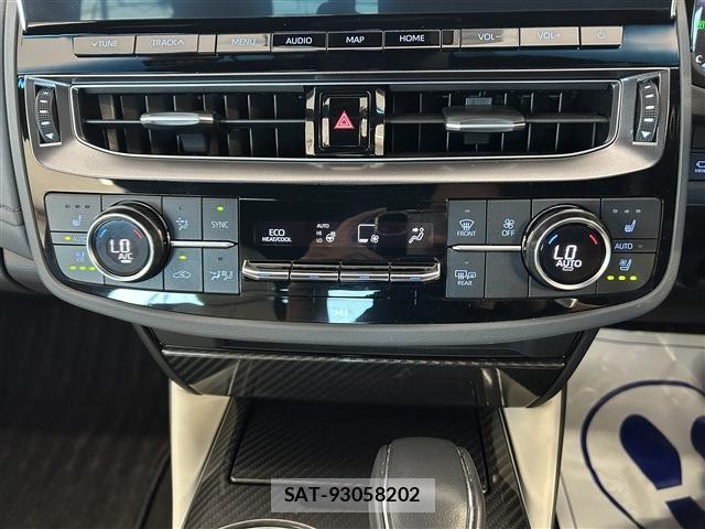 Toyota CROWN SEDAN 2021-08 8741434-18