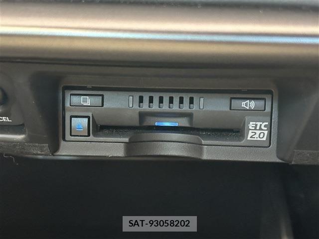Toyota CROWN SEDAN 2021-08 8741434-20