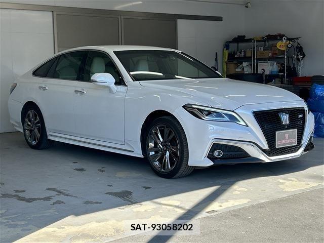 Toyota CROWN SEDAN 2021-08 8741434-2