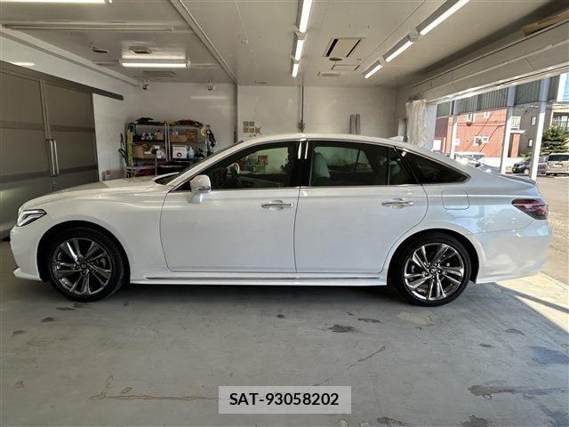 Toyota CROWN SEDAN 2021-08 8741434-7