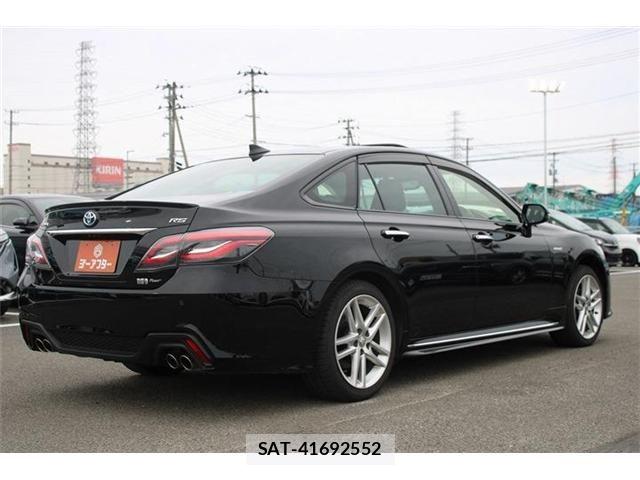 Toyota CROWN SEDAN 2020-04 8741438-10