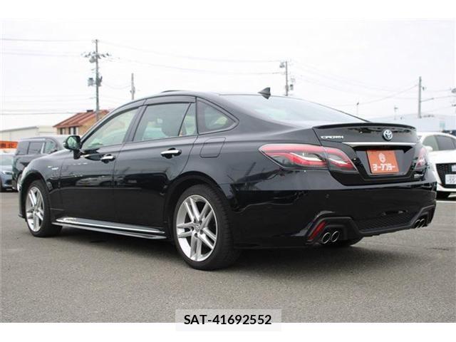 Toyota CROWN SEDAN 2020-04 8741438-12