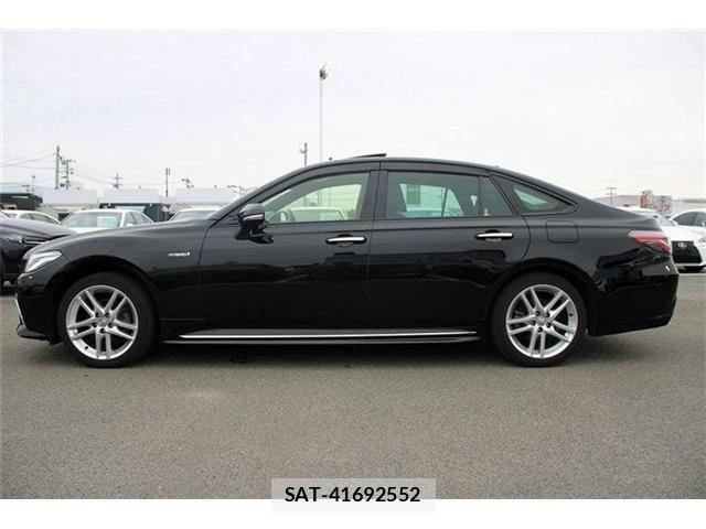 Toyota CROWN SEDAN 2020-04 8741438-13