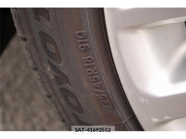 Toyota CROWN SEDAN 2020-04 8741438-26