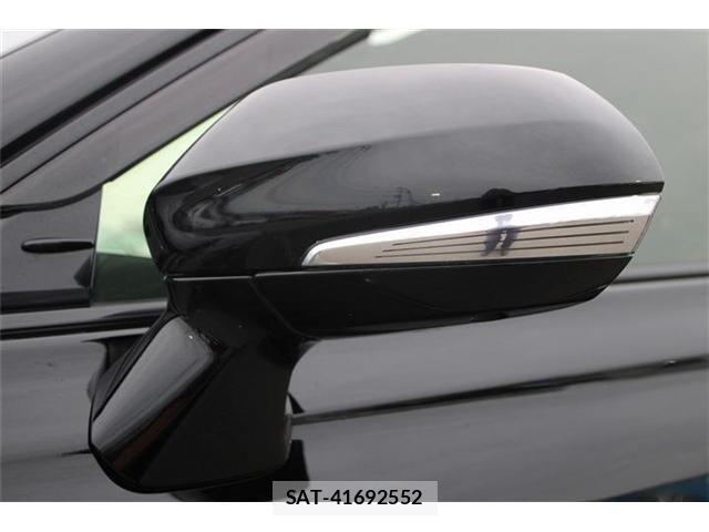 Toyota CROWN SEDAN 2020-04 8741438-27
