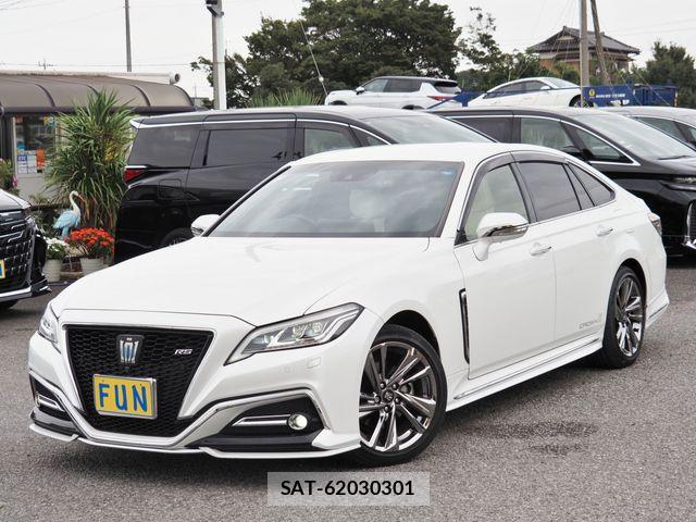 Toyota CROWN SEDAN 2021-02 8741433-3