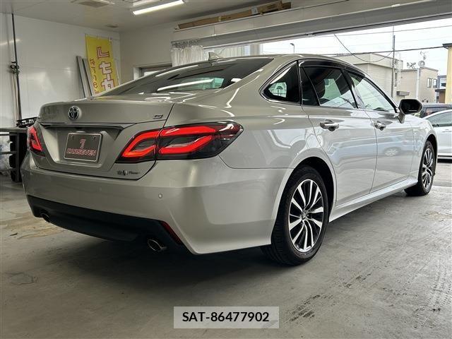 Toyota CROWN SEDAN 2020-11 8741437-4
