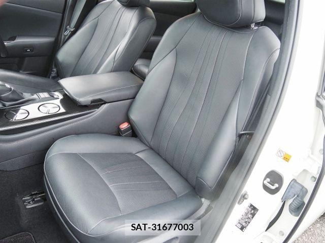 Toyota CROWN SEDAN 2020-11 8741436-12
