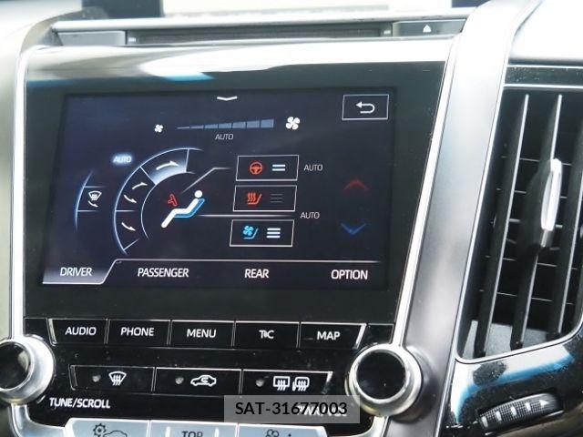 Toyota CROWN SEDAN 2020-11 8741436-27