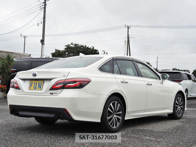 Toyota CROWN SEDAN 2020-11 8741436-4