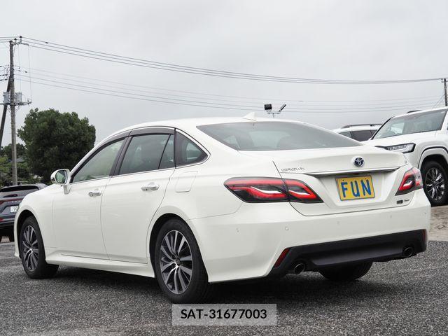 Toyota CROWN SEDAN 2020-11 8741436-5