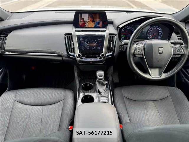 Toyota CROWN SEDAN 2020-02 8779893-1