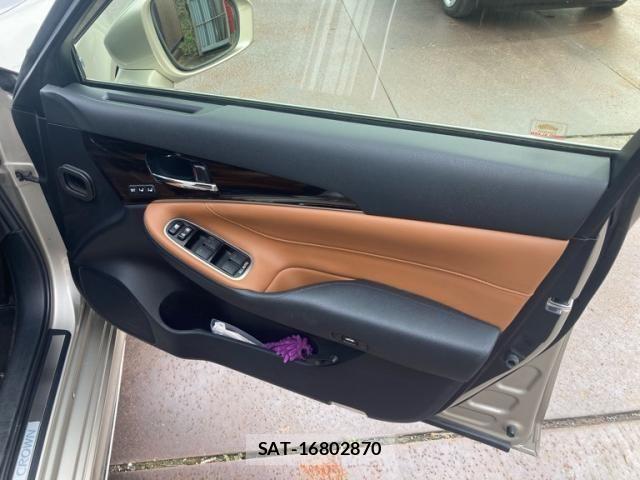 Toyota CROWN SEDAN 2015-12 8779895-14