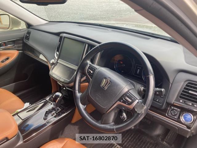 Toyota CROWN SEDAN 2015-12 8779895-15