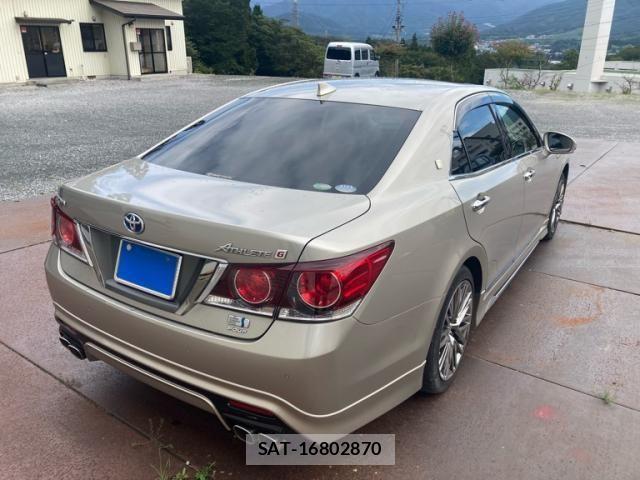 Toyota CROWN SEDAN 2015-12 8779895-5