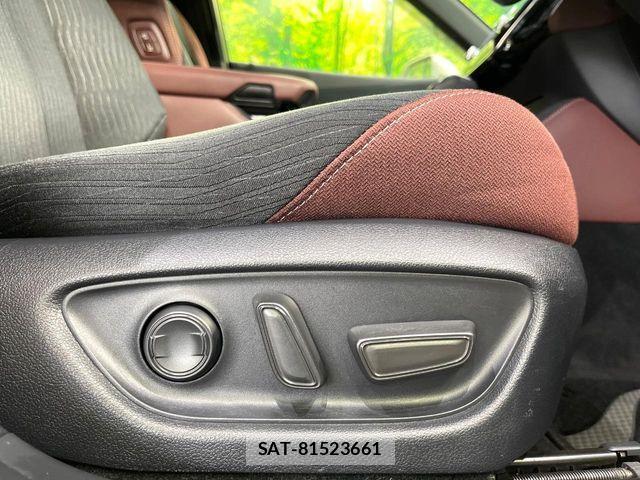 Toyota CROWN SEDAN 2019-06 8795641-7