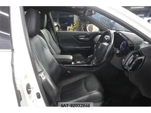 Toyota CROWN SEDAN 2019-01 8795643-28
