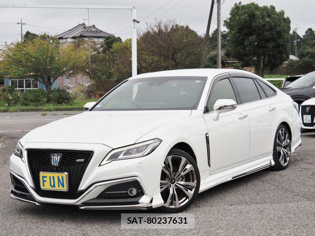 Toyota CROWN SEDAN 2021-12 8828433-0
