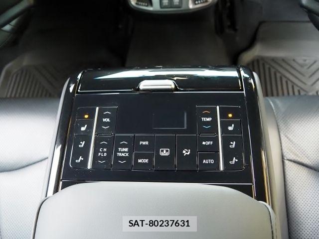 Toyota CROWN SEDAN 2021-12 8828433-13