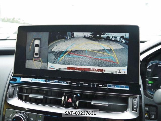Toyota CROWN SEDAN 2021-12 8828433-17