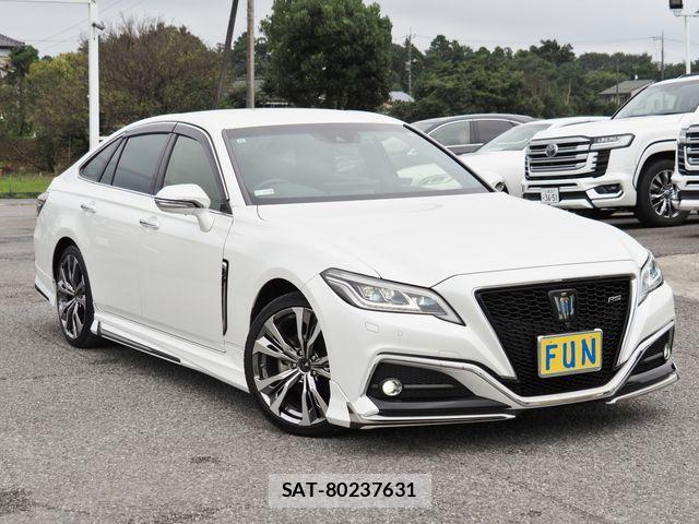 Toyota CROWN SEDAN 2021-12 8828433-2