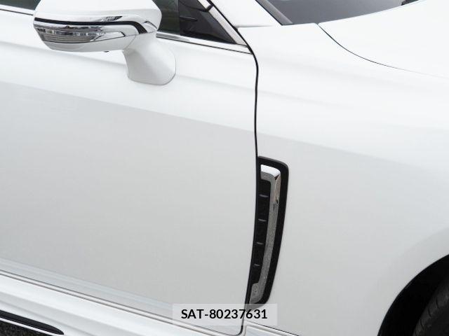 Toyota CROWN SEDAN 2021-12 8828433-29