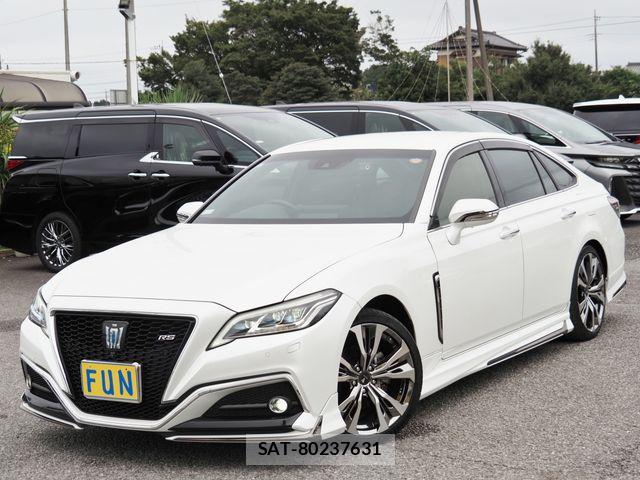 Toyota CROWN SEDAN 2021-12 8828433-3