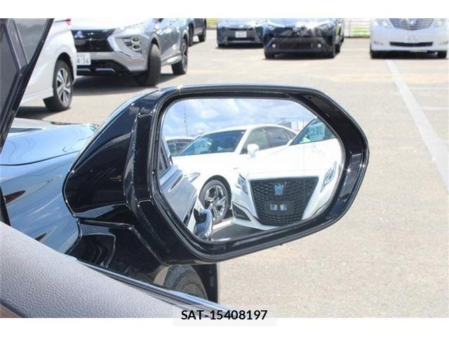 Toyota CROWN SEDAN 2021-08 8828435-20