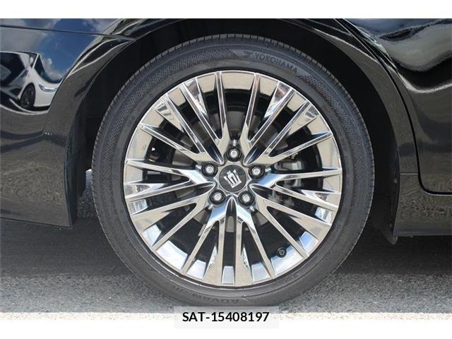 Toyota CROWN SEDAN 2021-08 8828435-24