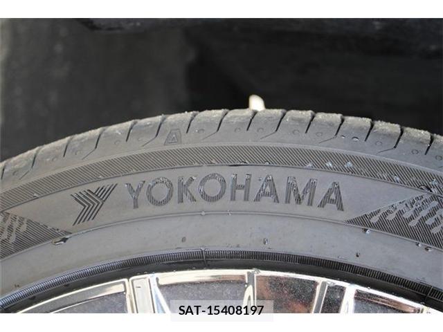 Toyota CROWN SEDAN 2021-08 8828435-27