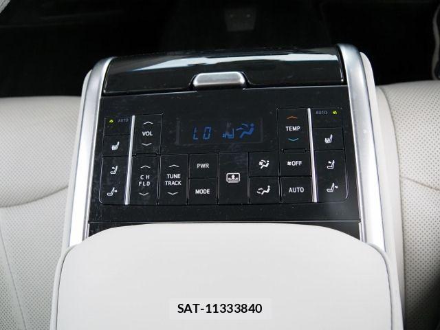 Toyota CROWN SEDAN 2021-07 8879280-12