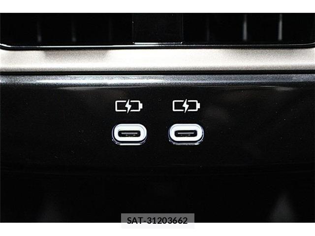 Toyota CROWN 2024-03 1219815-16