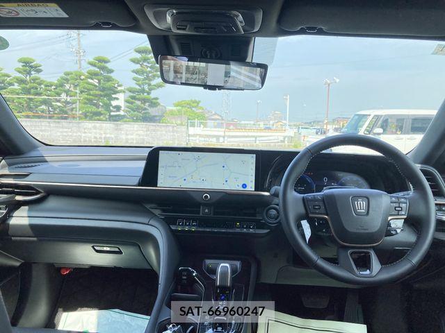 Toyota CROWN 2024-11 1256167-12