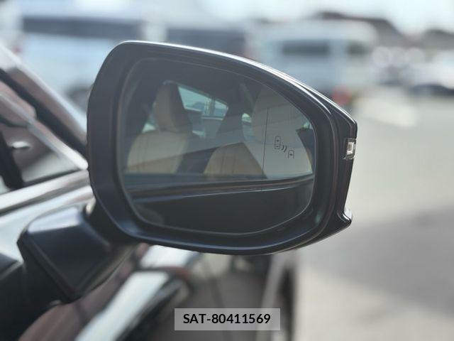 Toyota CROWN 2024-06 1256165-6