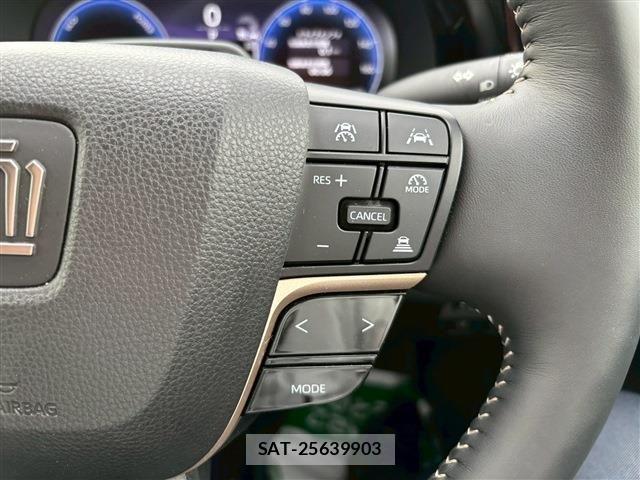 Toyota CROWN 2024-02 1308965-26