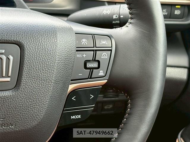 Toyota CROWN 2024-04 1330252-20