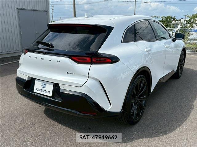 Toyota CROWN 2024-04 1330252-5