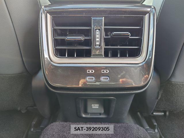 Toyota CROWN 2024-07 1366072-22