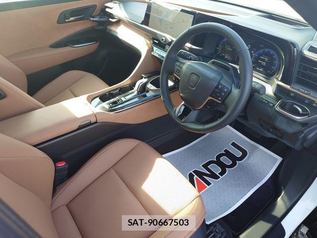 Toyota CROWN 2025-03 1374533-10