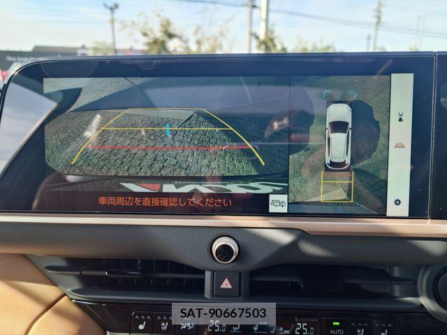 Toyota CROWN 2025-03 1374533-16