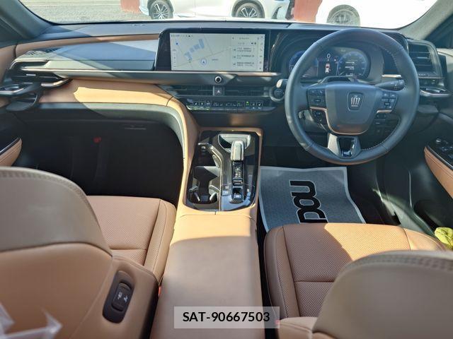 Toyota CROWN 2025-03 1374533-8