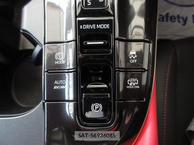 Toyota CROWN 2024-10 1445235-23
