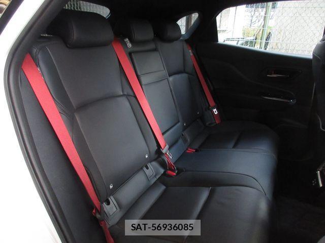 Toyota CROWN 2024-10 1445235-7