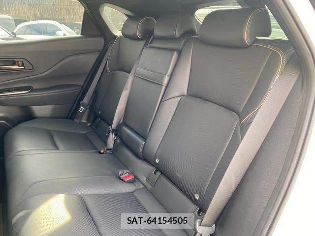 Toyota CROWN 2023-11 1823501-19