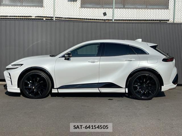 Toyota CROWN 2023-11 1823501-5